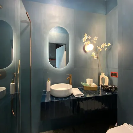 아파트 Panorama Level 25 & 26 - Soak In The Sky 카토비체