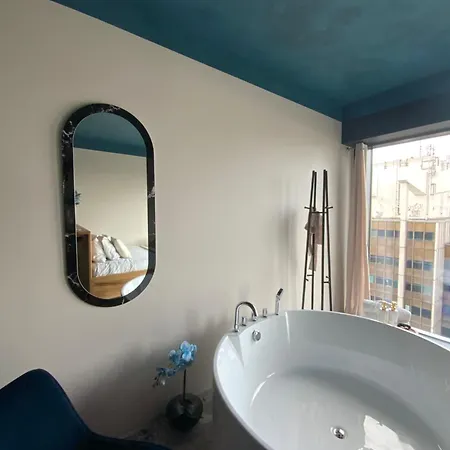 Panorama Level 25 & 26 - Soak In The Sky 아파트